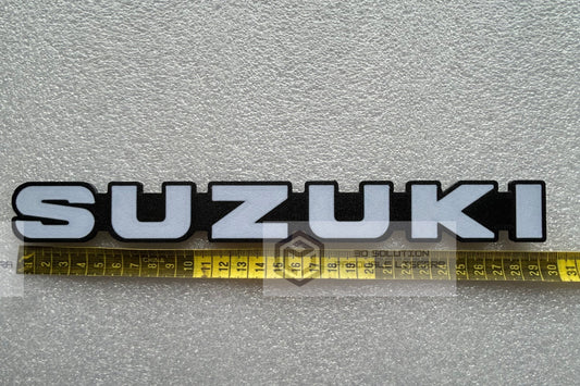 Fregio targhetta stemma per calandra per Suzuki Samurai Santana SJ410/SJ413