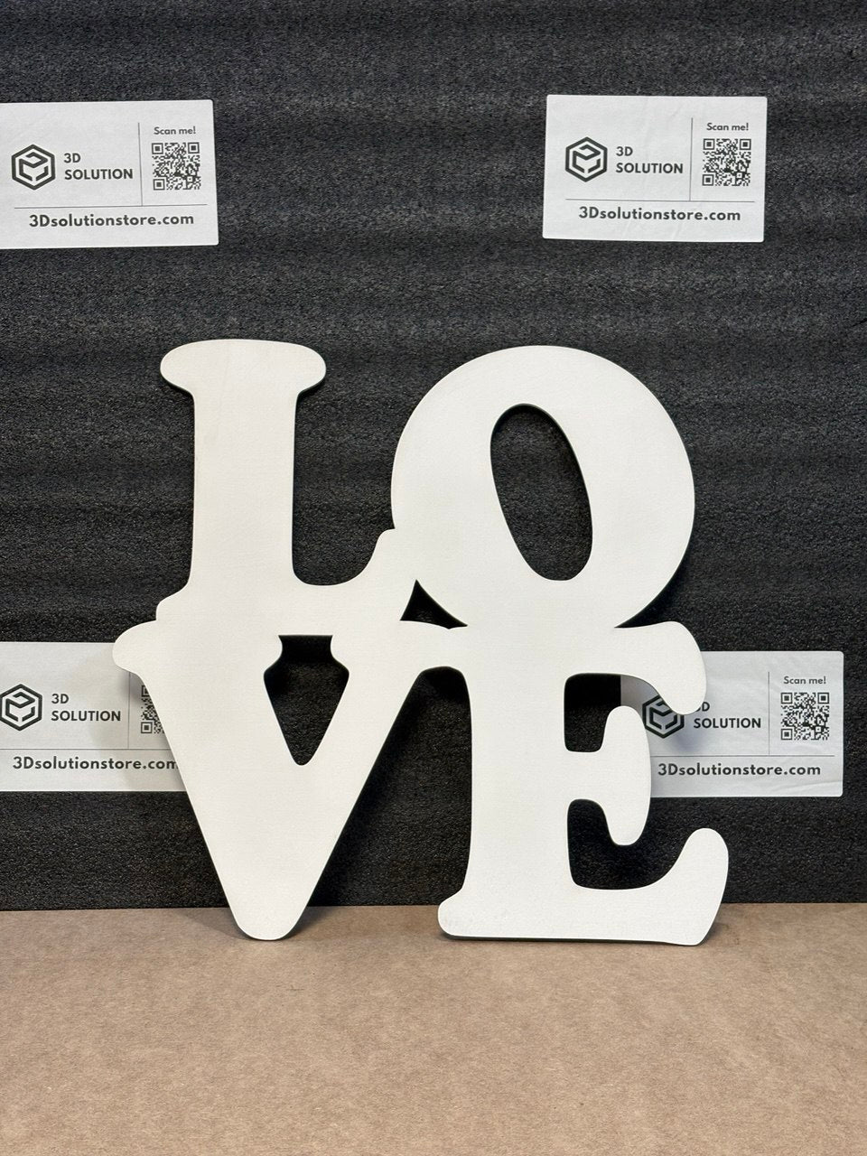 Scritta “LOVE” in Legno di Pioppo Multistrato – Taglio Laser