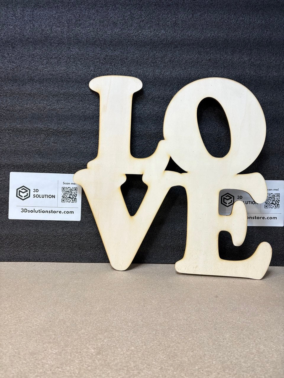 Scritta “LOVE” in Legno di Pioppo Multistrato – Taglio Laser