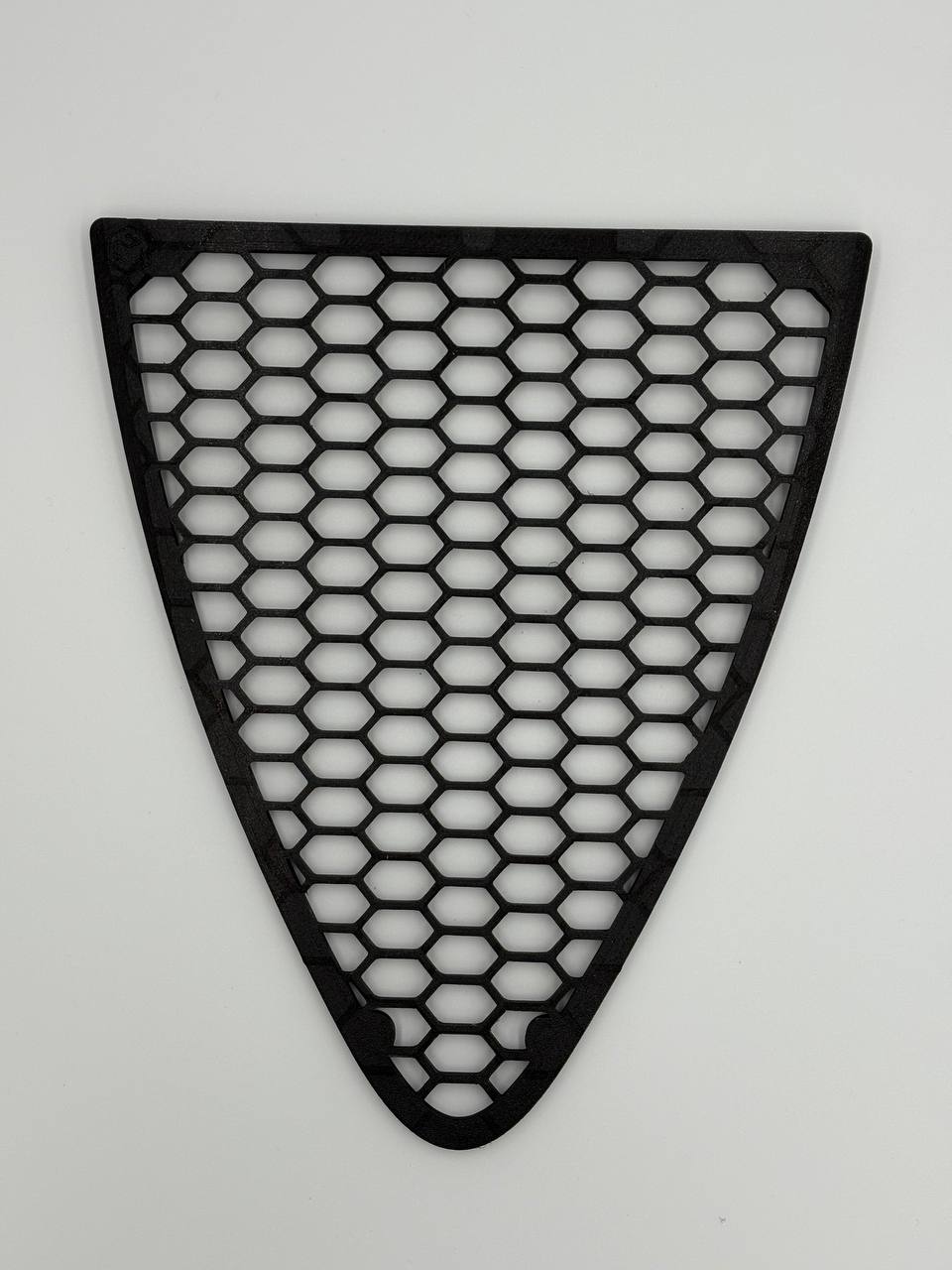 Griglia Anteriore A Nido D'Ape Per Alfa Romeo 147 2ª Serie (2004-2011) Scudo