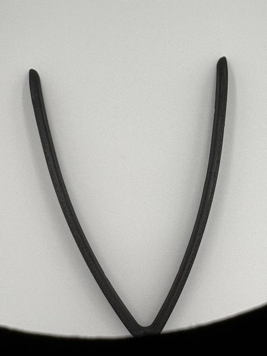 Bordo a "V" per griglia a nido d'ape dello scudo Alfa Romeo MiTo (2008-2015).