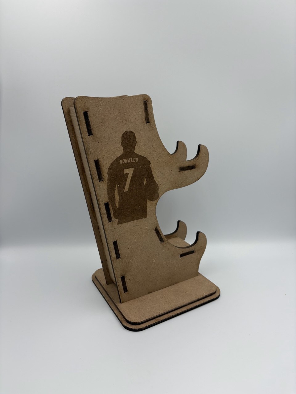 Porta Joystick e Cuffie – GOAT Design (Ronaldo & Messi) | MDF inciso a laser – Made in Italy