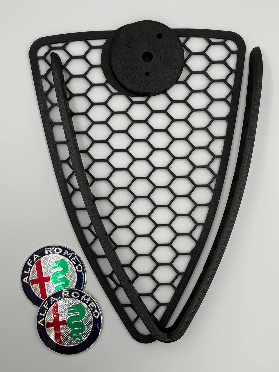 Griglia a nido d'ape con cornice a "V" per Alfa Romeo MiTo (2008-2015)