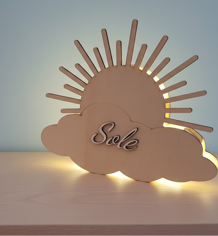 Lampada LED in legno SOLE personalizzata con nome – Luce da parete per cameretta