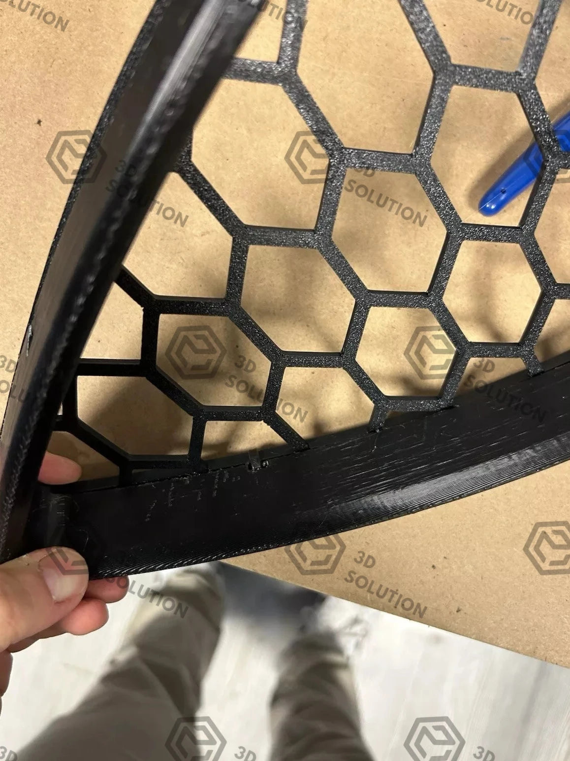 Griglia a nido d'ape con cornice a "V" per Alfa Romeo MiTo (2008-2015)