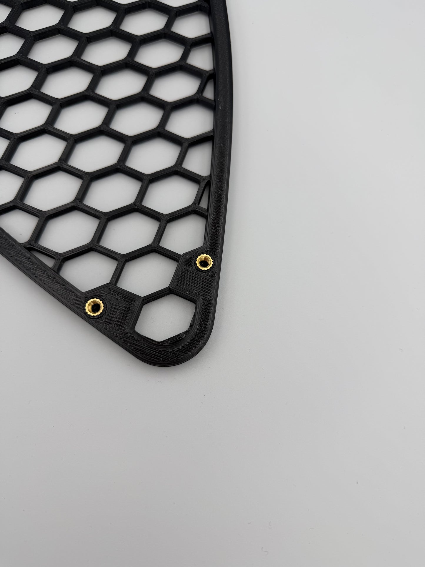 Griglia Scudo anteriore Nido D'Ape Per Alfa Romeo Mito 2008-2015 con inserti filettati