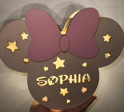 Lampada LED in legno Minnie personalizzata con nome – Luce da parete per cameretta