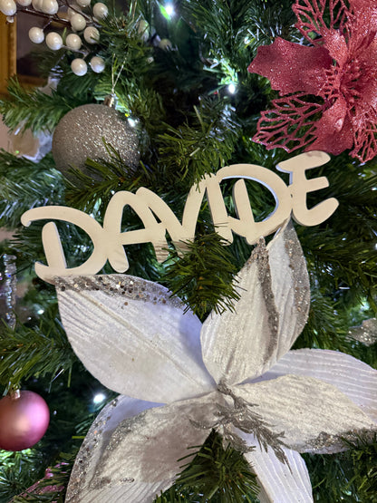 Nome personalizzato in legno 8 mm – Decorazione per albero di Natale e cameretta – Scritta in legno bianco – Idea regalo personalizzata