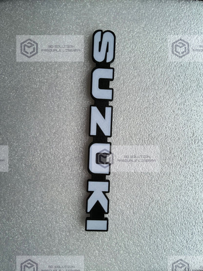 Fregio targhetta stemma per calandra per Suzuki Samurai Santana SJ410/SJ413