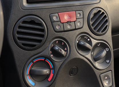 Coppia di bocchette diffusore aria compatibili con Fiat Panda 169 dal 2003 al 2012.
