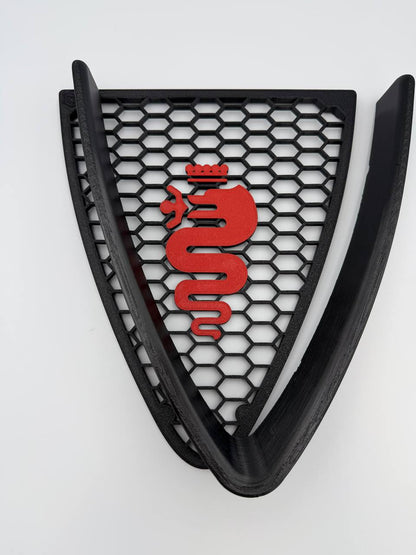 Griglia a nido d'ape con biscione e cornice a "V" per Alfa Romeo 147 2ª Serie (2004-2011)