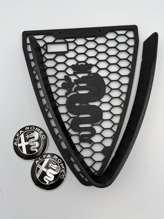 Griglia a nido d'ape con biscione e cornice a "V" per Alfa Romeo 159