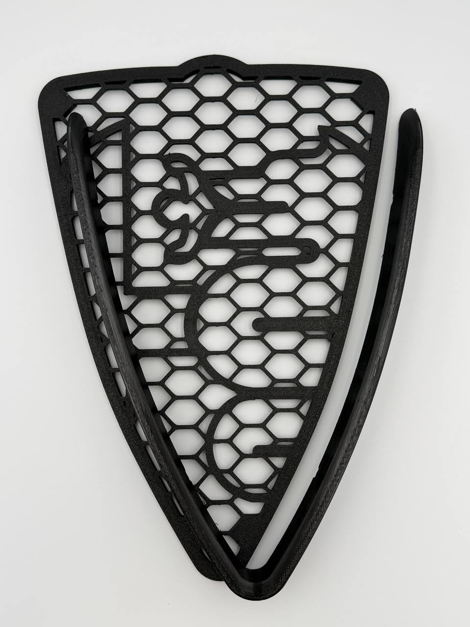 Griglia a nido d'ape con biscione stile junior e cornice a "V" per Alfa Romeo MiTo (2008-2015)