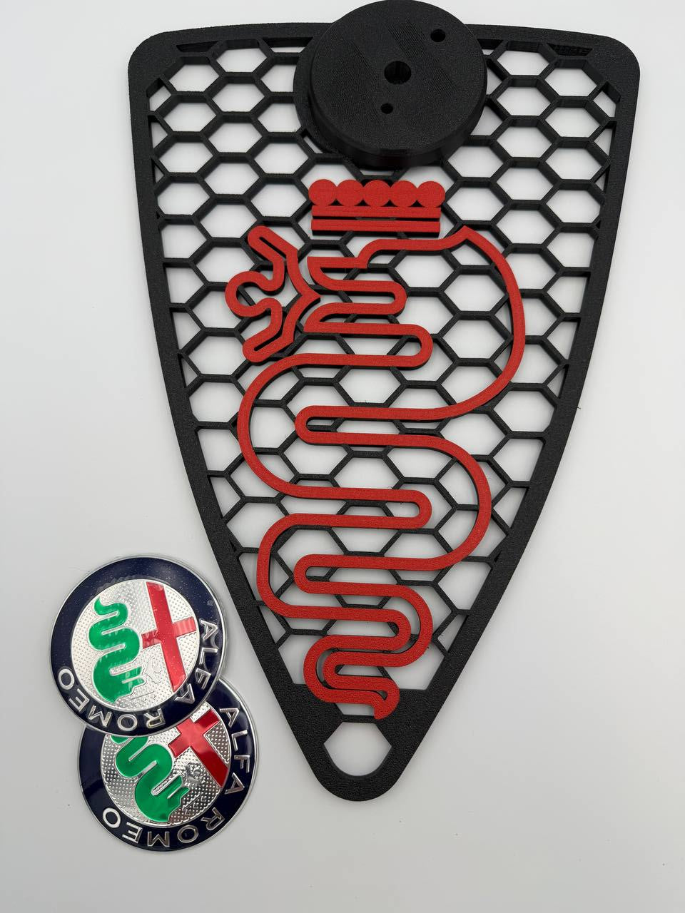 Griglia scudo A Nido D'Ape con inserti filettati Alfa Romeo Mito 2008-2015 con biscione Stilizzato