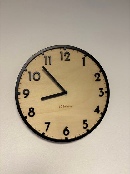 Orologio in Legno Minimal – Semplicità e Raffinatezza