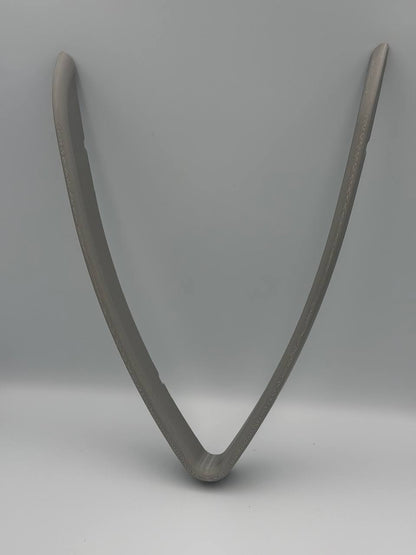 Bordo a "V" per griglia a nido d'ape dello scudo Alfa Romeo MiTo (2008-2015).