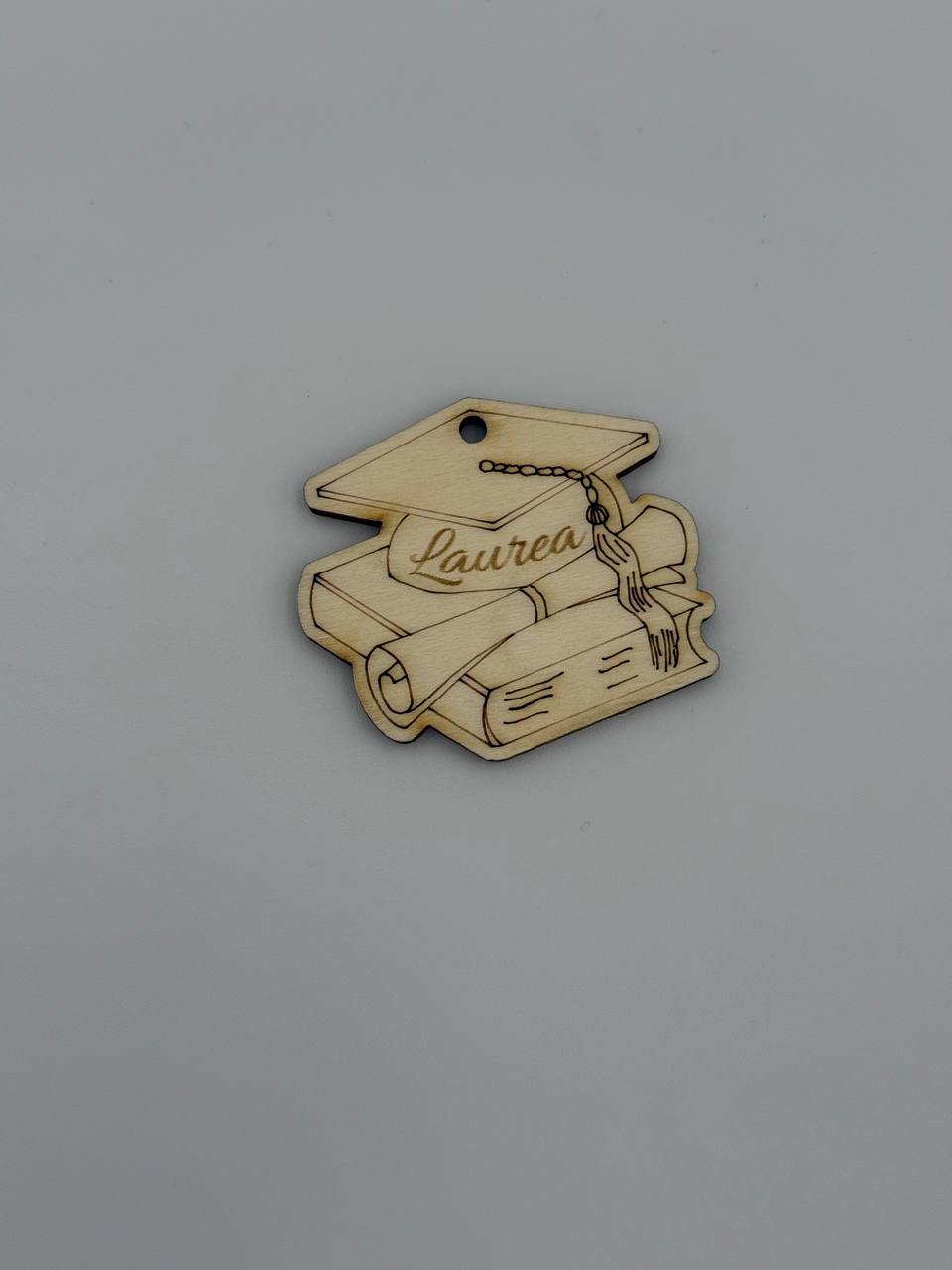 Ciondolo/etichetta bomboniera Laurea Tocco