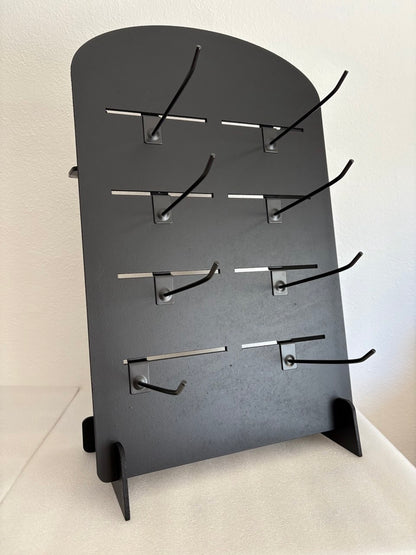 Espositore da banco in MDF nero con ganci metallici regolabili – Design moderno